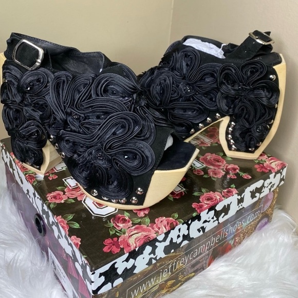 Jeffrey Campbell Vintage Flower Suede Shoes - Picture 14 of 15